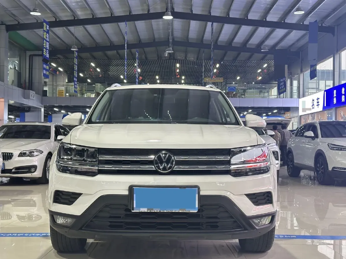 2022 Ford Transit 2.0T 202HP L4 6AT,autocango,china used car exporter,china ev exporter,chinese used car exporter,chinese used ev exporter