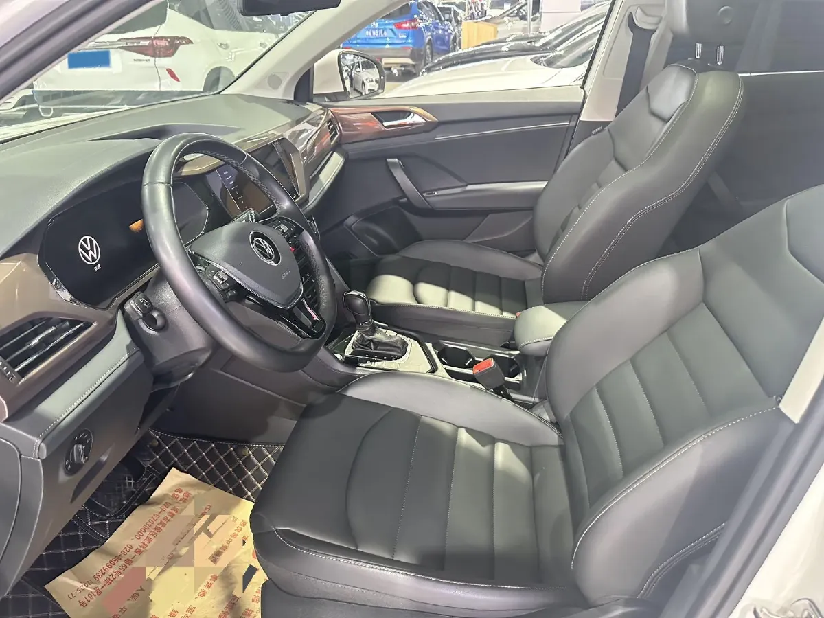 2022 Ford Transit 2.0T 202HP L4 6AT,autocango,china used car exporter,china ev exporter,chinese used car exporter,chinese used ev exporter