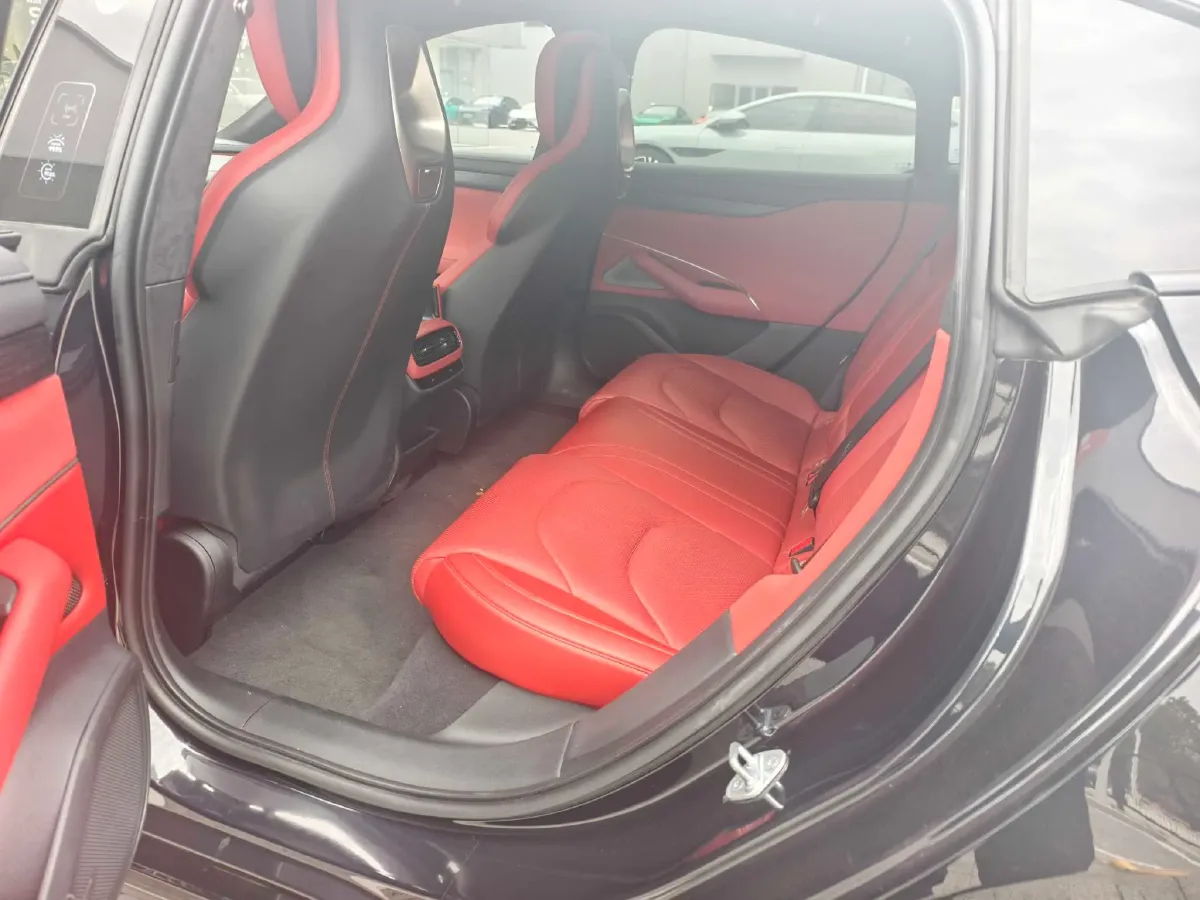 2024 MI SU7 BEV 101KWH,autocango,china used car exporter,china ev exporter,chinese used car exporter,chinese used ev exporter