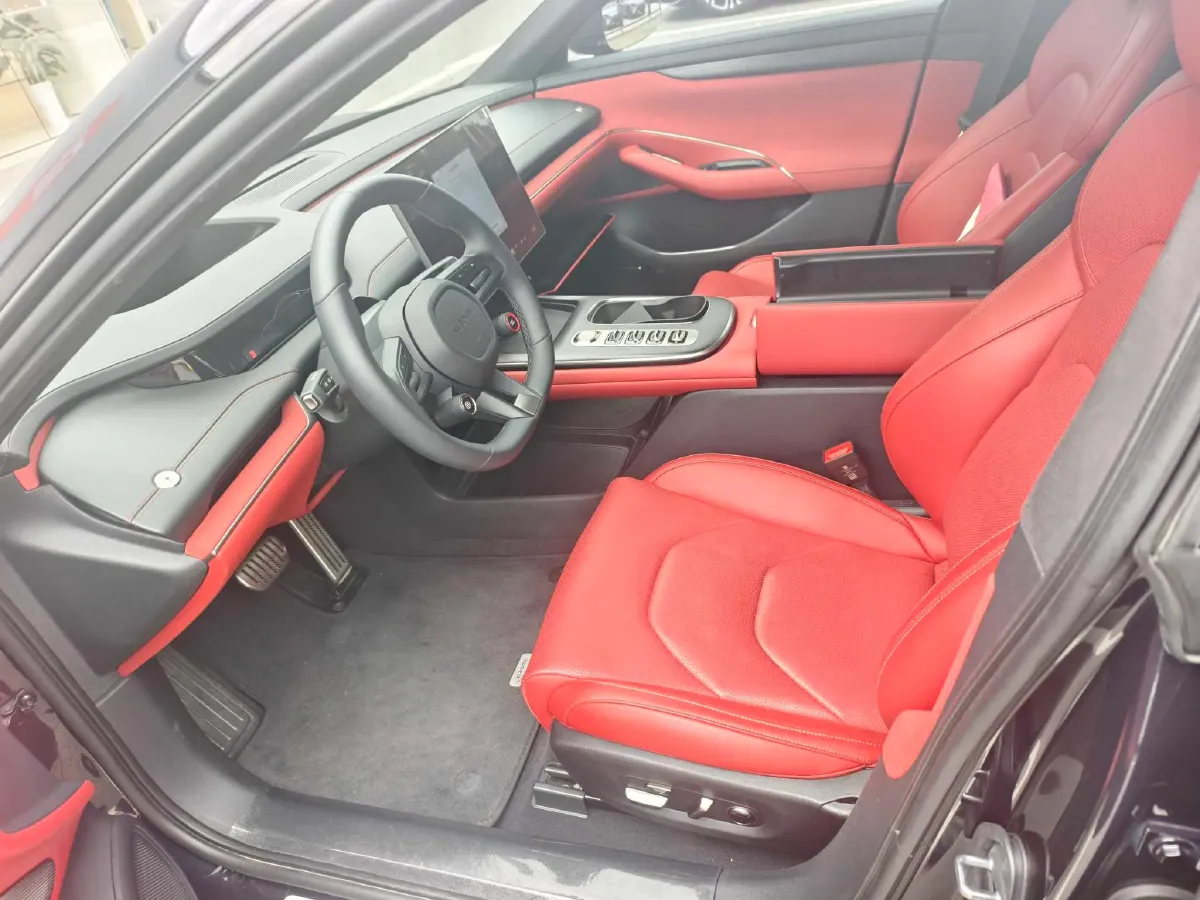 2024 MI SU7 BEV 101KWH,autocango,china used car exporter,china ev exporter,chinese used car exporter,chinese used ev exporter