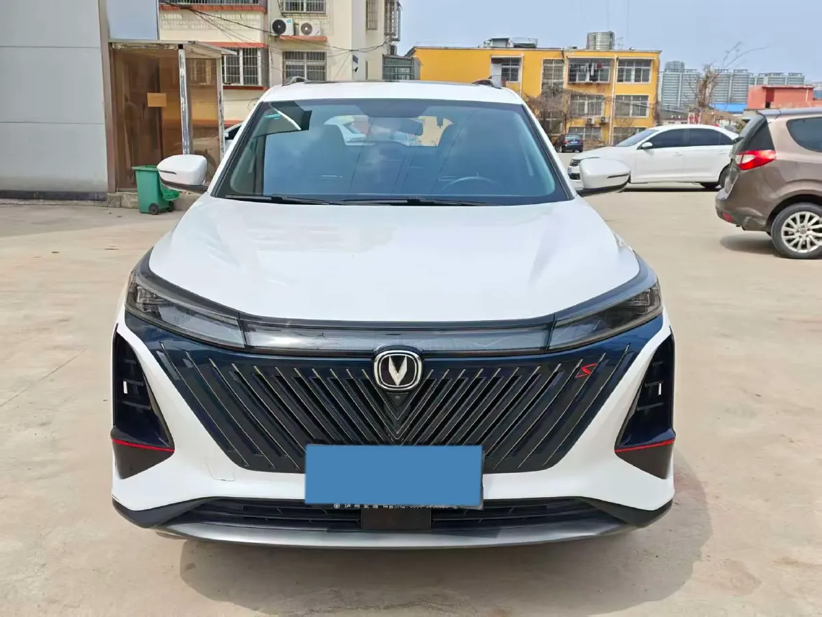 2022 ChangAn CS75 Plus 2.0T 233HP L4 8AT,autocango,china used car exporter,china ev exporter,chinese used car exporter,chinese used ev exporter