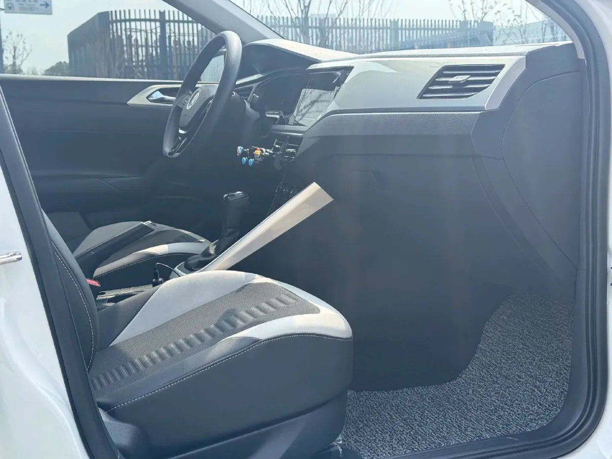 2021 Haval H6 1.5T 169HP L4 7DCT,autocango,china used car exporter,china ev exporter,chinese used car exporter,chinese used ev exporter