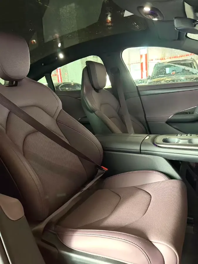 2024 MI SU7 BEV 94.3KWH,autocango,china used car exporter,china ev exporter,chinese used car exporter,chinese used ev exporter