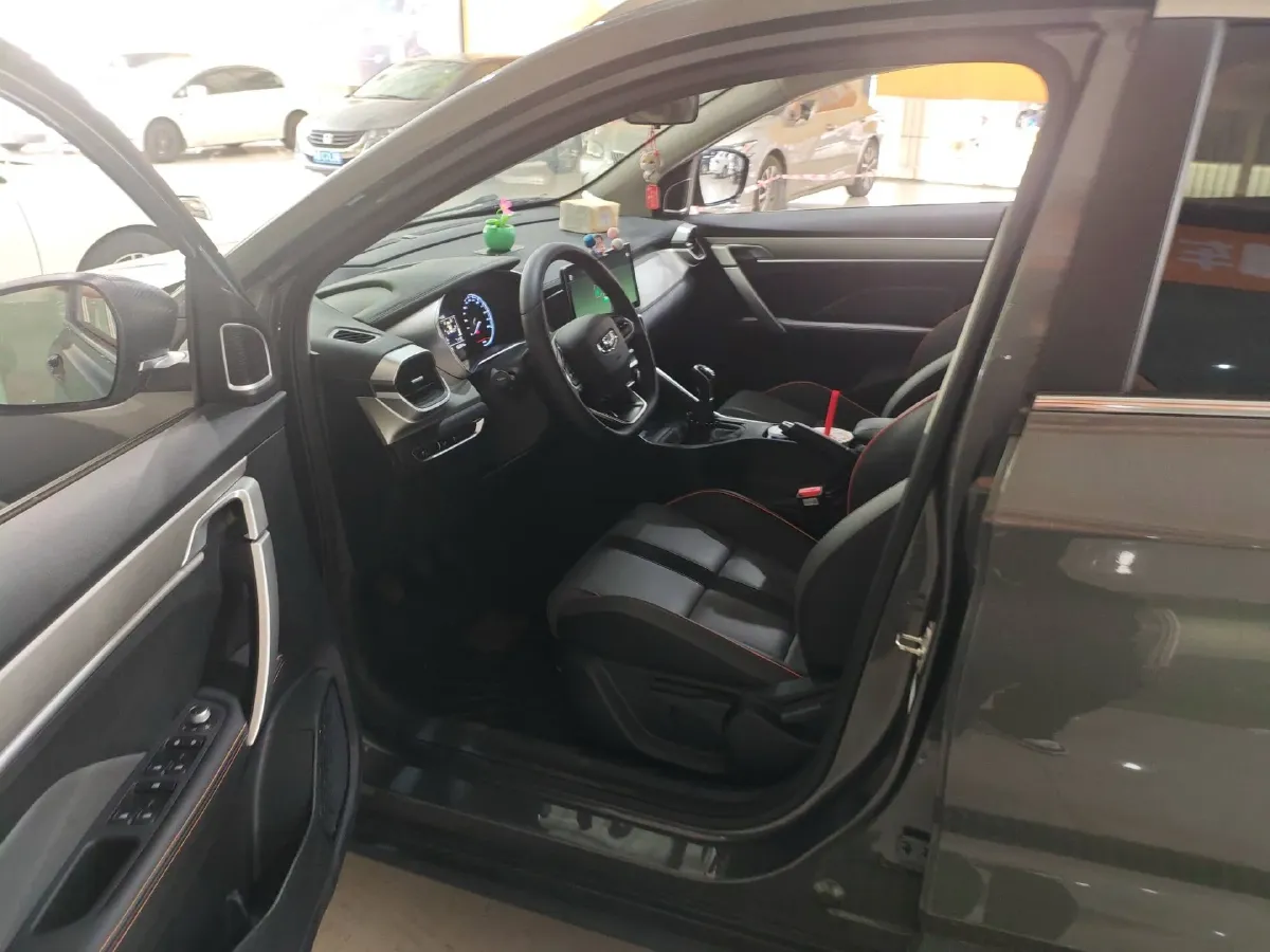 2023 Geely Coolray 1.4T 141HP L4 6MT,autocango,china used car exporter,china ev exporter,chinese used car exporter,chinese used ev exporter