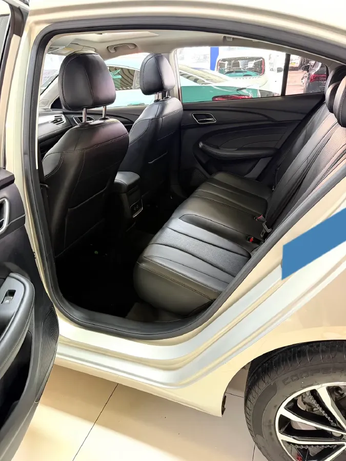 2019 Roewe i5 1.5L 120HP L4 CVT,autocango,china used car exporter,china ev exporter,chinese used car exporter,chinese used ev exporter