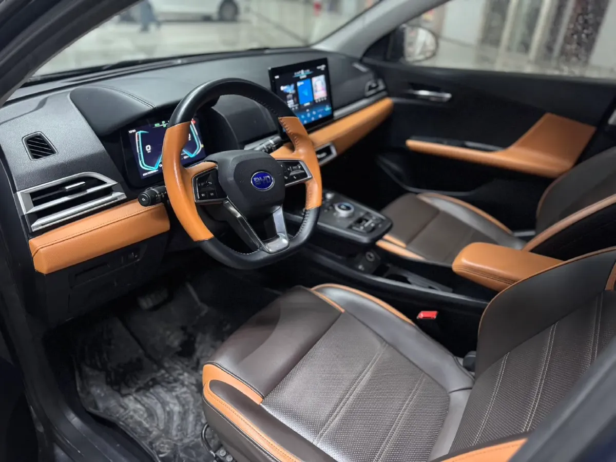 2021 MG Pilot 1.5T 173HP L4 7DCT,autocango,china used car exporter,china ev exporter,chinese used car exporter,chinese used ev exporter