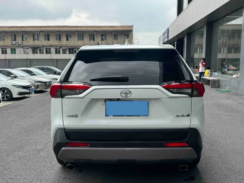 2022 Toyota RAV4 2.0L 171HP L4 CVT,autocango,china used car exporter,china ev exporter,chinese used car exporter,chinese used ev exporter