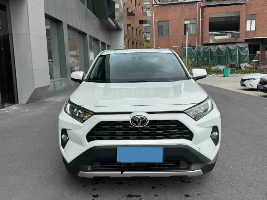 2022 Toyota RAV4 2.0L 171HP L4 CVT,autocango,china used car exporter,china ev exporter,chinese used car exporter,chinese used ev exporter