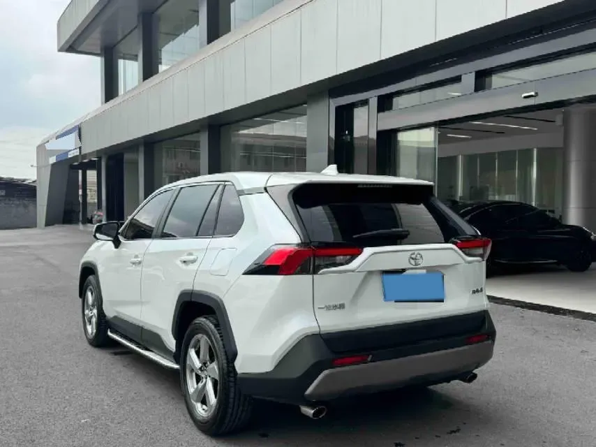 2022 Toyota RAV4 2.0L 171HP L4 CVT,autocango,china used car exporter,china ev exporter,chinese used car exporter,chinese used ev exporter