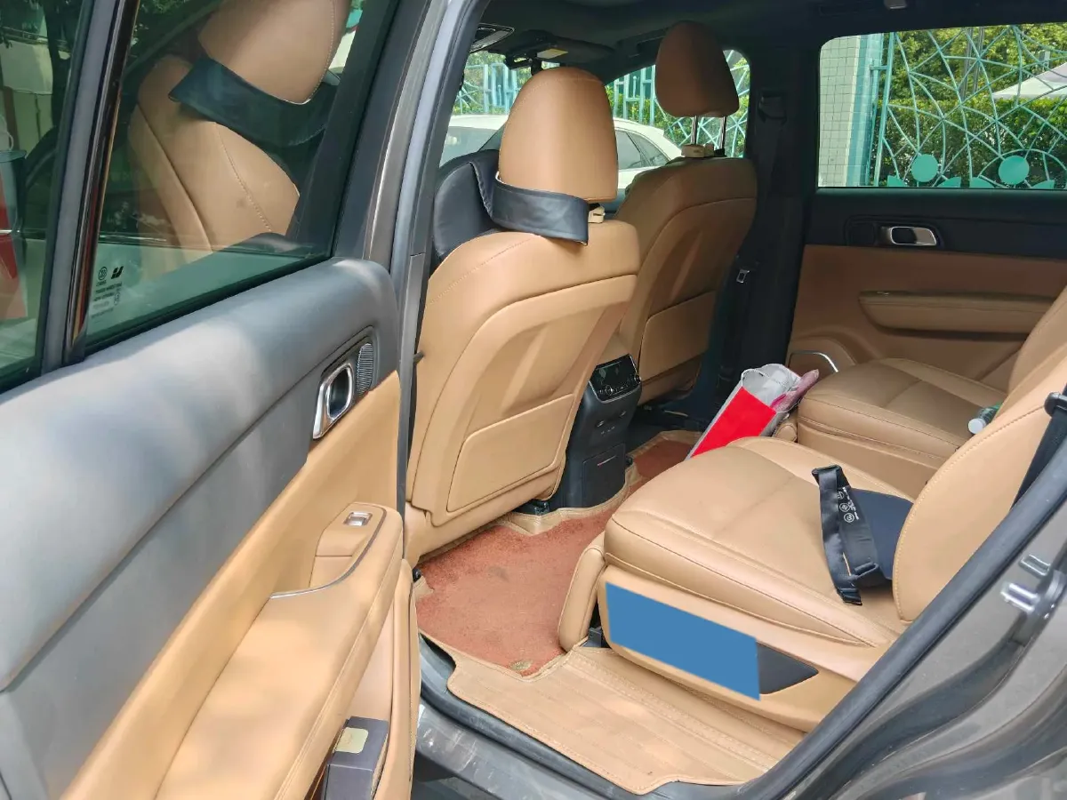 2020 Li ONE Range Extended 131HP REEV 40.5KWH,autocango,china used car exporter,china ev exporter,chinese used car exporter,chinese used ev exporter