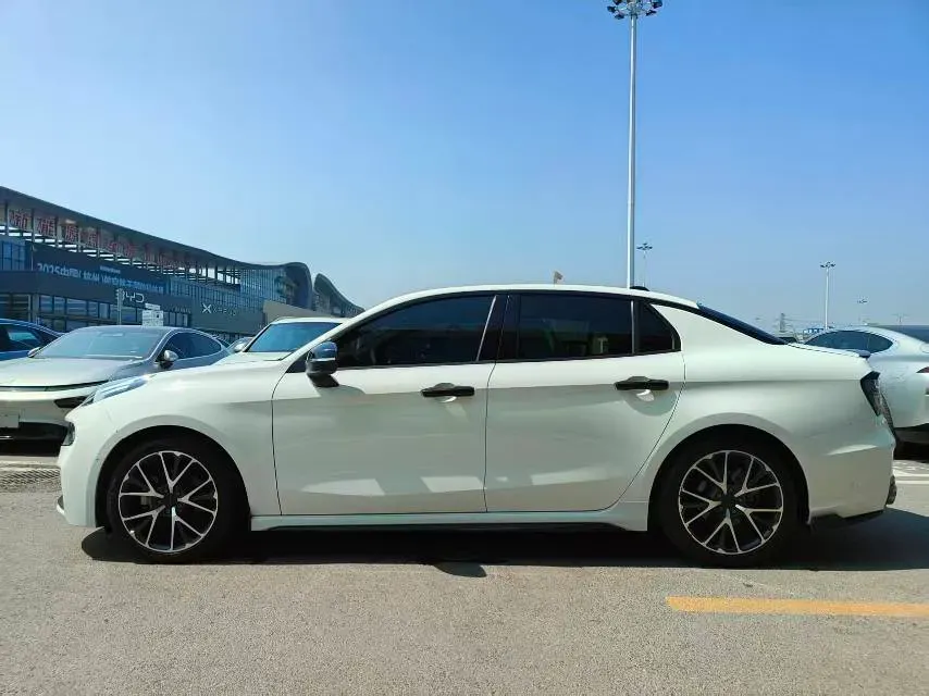 2022 LYNK&CO 03 2.0T 190HP L4 7DCT,autocango,china used car exporter,china ev exporter,chinese used car exporter,chinese used ev exporter