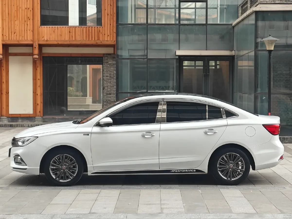 2019 Roewe i5 1.5L 120HP L4 CVT,autocango,china used car exporter,china ev exporter,chinese used car exporter,chinese used ev exporter