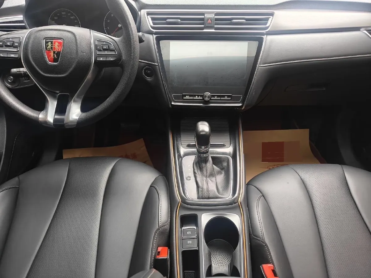 2019 Roewe i5 1.5L 120HP L4 CVT,autocango,china used car exporter,china ev exporter,chinese used car exporter,chinese used ev exporter