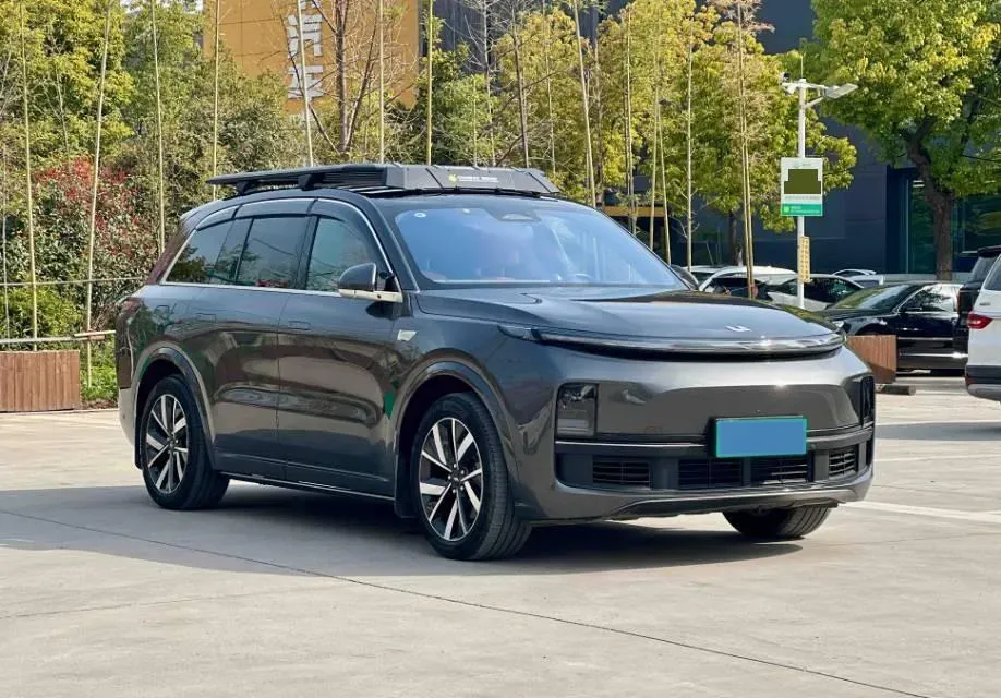 2023 Li L8 Range Extended 154HP REEV 40.9KWH,autocango,china used car exporter,china ev exporter,chinese used car exporter,chinese used ev exporter