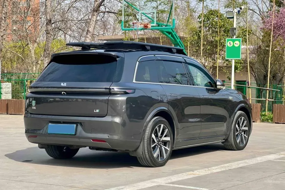 2023 Li L8 Range Extended 154HP REEV 40.9KWH,autocango,china used car exporter,china ev exporter,chinese used car exporter,chinese used ev exporter