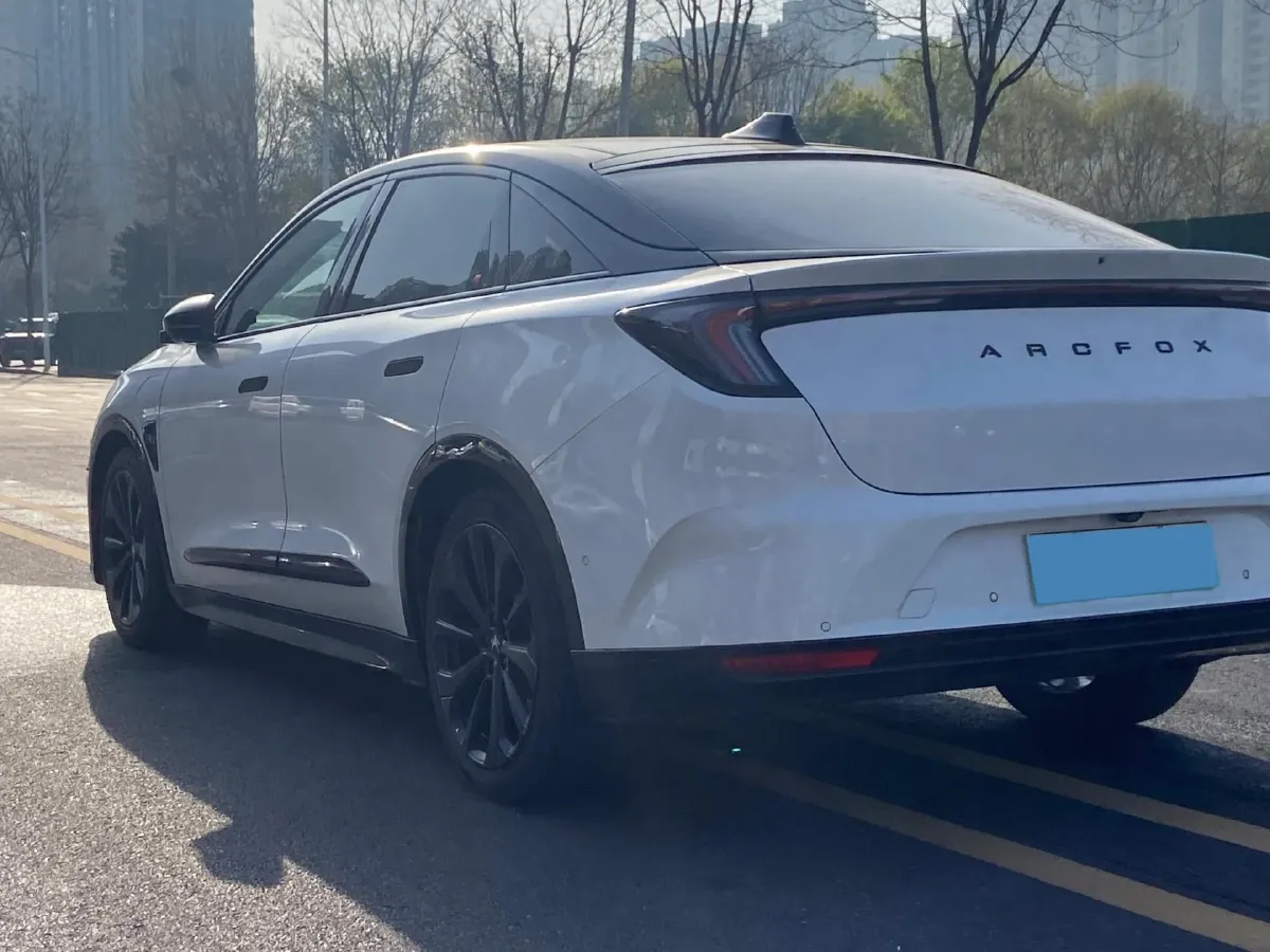 2022 ARCFOX αS BEV 74.5KWH,autocango,china used car exporter,china ev exporter,chinese used car exporter,chinese used ev exporter