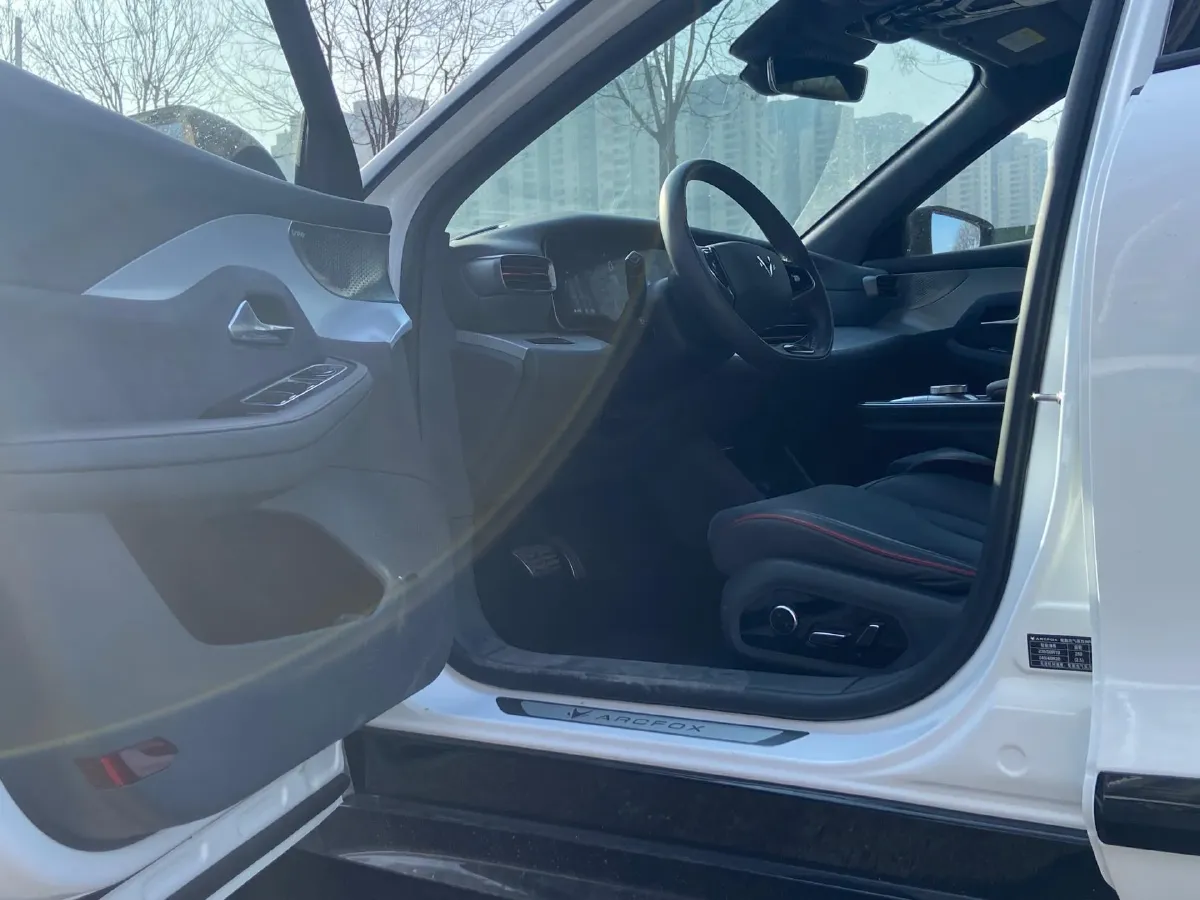 2022 ARCFOX αS BEV 74.5KWH,autocango,china used car exporter,china ev exporter,chinese used car exporter,chinese used ev exporter