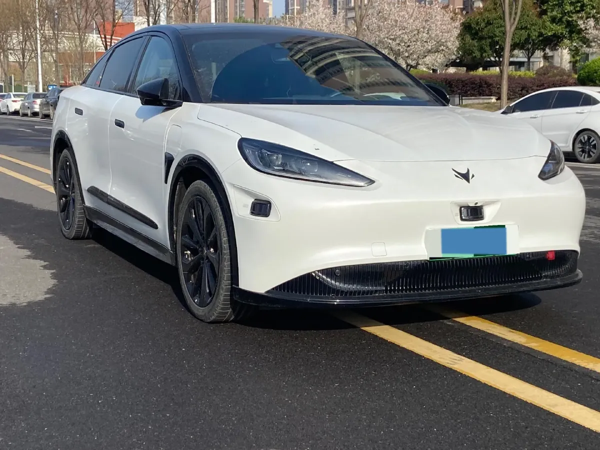 2022 ARCFOX αS BEV 74.5KWH,autocango,china used car exporter,china ev exporter,chinese used car exporter,chinese used ev exporter