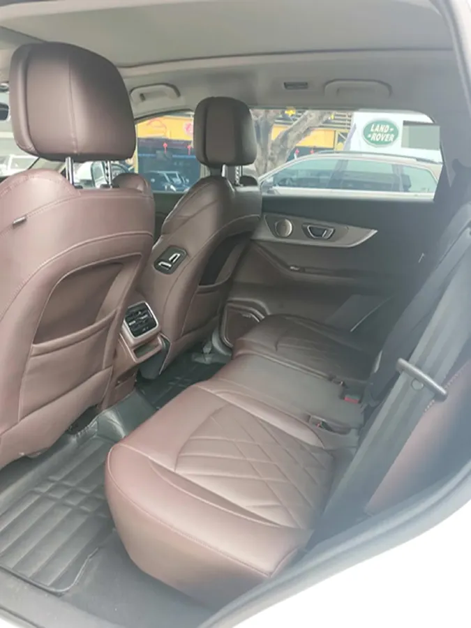 2024 Chery Tiggo 8 PRO 2.0T 254HP L4 7DCT,autocango,china used car exporter,china ev exporter,chinese used car exporter,chinese used ev exporter