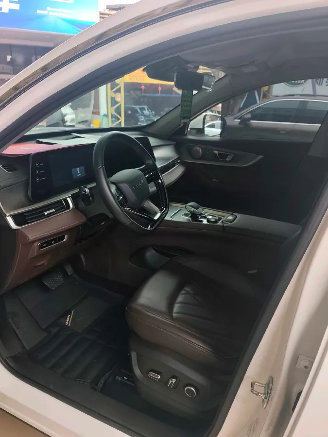 2024 Chery Tiggo 8 PRO 2.0T 254HP L4 7DCT,autocango,china used car exporter,china ev exporter,chinese used car exporter,chinese used ev exporter