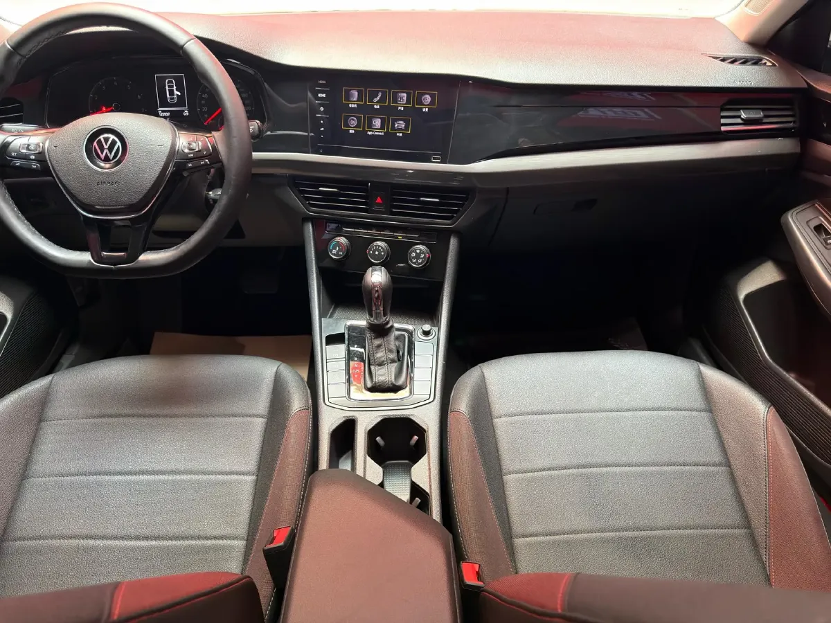 2021 Volkswagen Bora 1.5L 113HP L4 6AT,autocango,china used car exporter,china ev exporter,chinese used car exporter,chinese used ev exporter