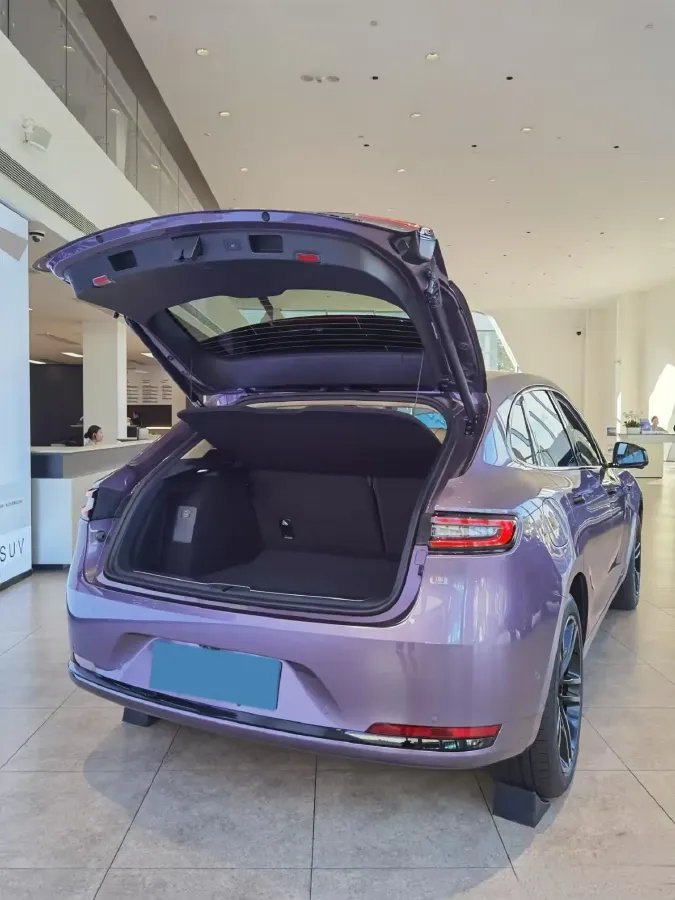 2025 AITO AITO M5 1.5T 152HP L4 REEV 42KWH,autocango,china used car exporter,china ev exporter,chinese used car exporter,chinese used ev exporter