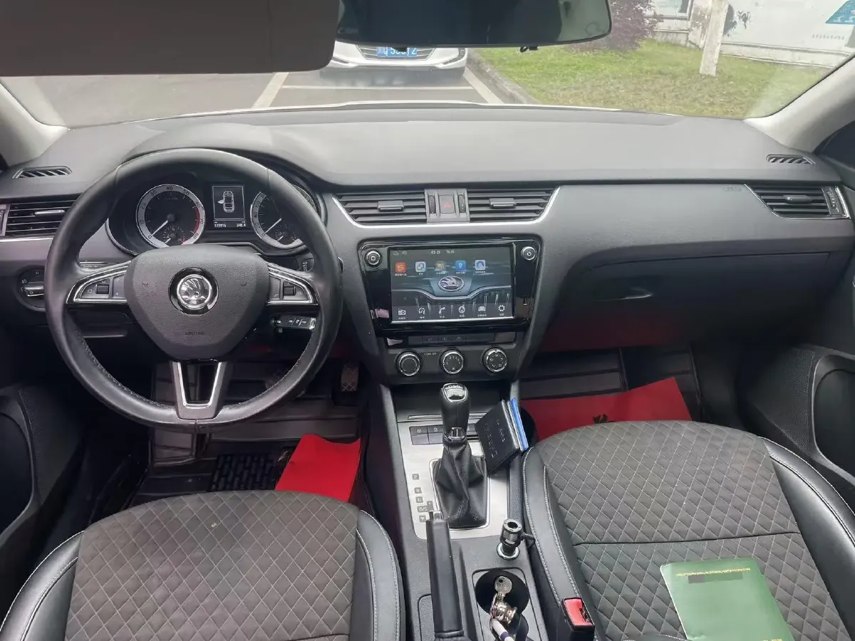 2018 Skoda Octavia 1.2T 116HP L4 7DCT,autocango,china used car exporter,china ev exporter,chinese used car exporter,chinese used ev exporter