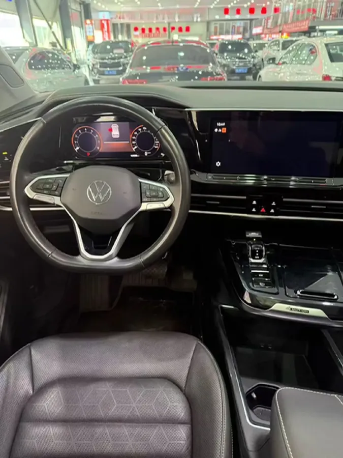 2022 Volkswagen Talagon 2.0T 220HP L4 7DCT,autocango,china used car exporter,china ev exporter,chinese used car exporter,chinese used ev exporter