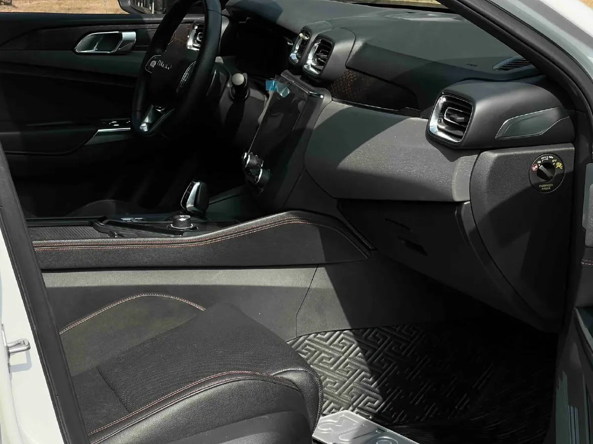 2019 LYNK&CO 01 2.0T 190HP L4 6AT,autocango,china used car exporter,china ev exporter,chinese used car exporter,chinese used ev exporter