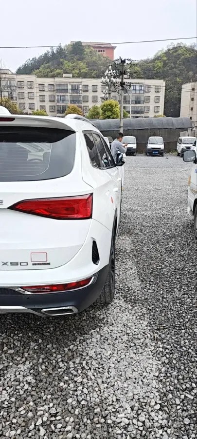 2020 Jetour X90 1.6T 197HP L4 7DCT,autocango,china used car exporter,china ev exporter,chinese used car exporter,chinese used ev exporter