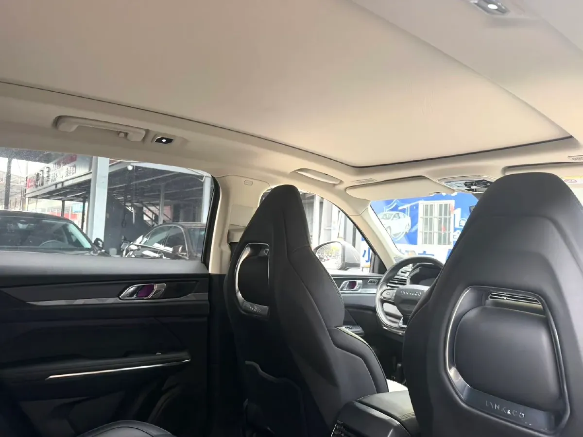 2021 LYNK&CO 01 2.0T 218HP L4 8AT,autocango,china used car exporter,china ev exporter,chinese used car exporter,chinese used ev exporter