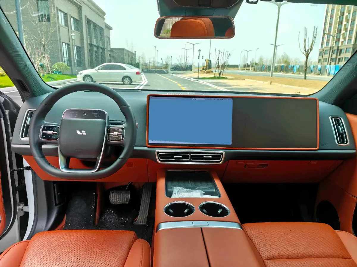 2024 Li L6 Range Extended 154HP L4 REEV 36.8KWH,autocango,china used car exporter,china ev exporter,chinese used car exporter,chinese used ev exporter