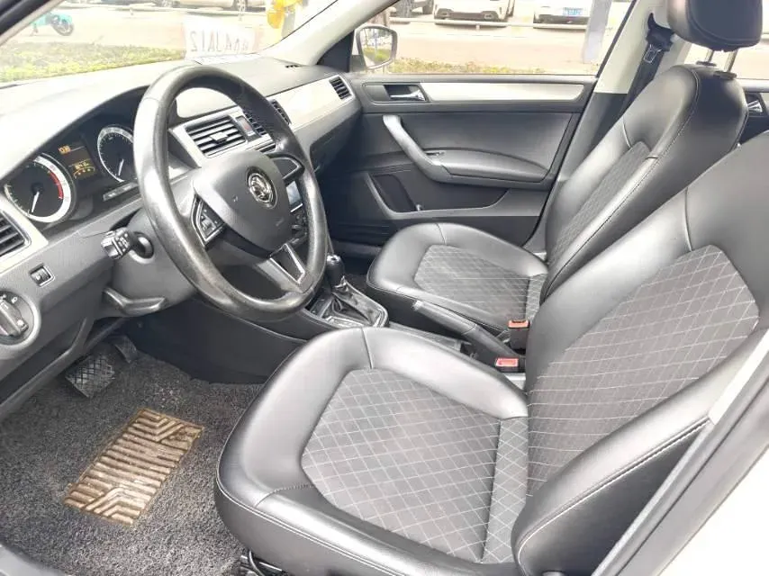 2019 Skoda Rapid Spaceback 1.5L 110HP L4 6AT,autocango,china used car exporter,china ev exporter,chinese used car exporter,chinese used ev exporter