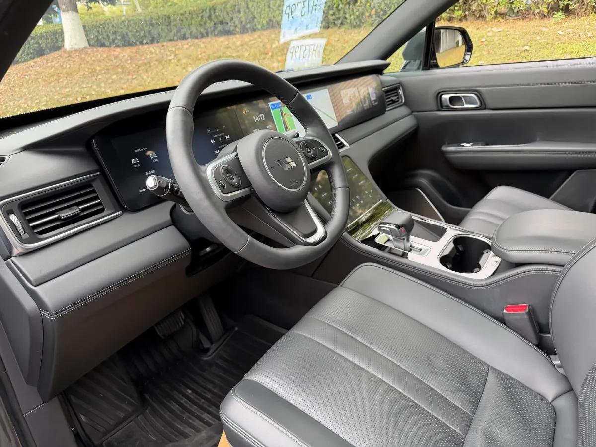 2020 Li ONE Range Extended 131HP REEV 40.5KWH,autocango,china used car exporter,china ev exporter,chinese used car exporter,chinese used ev exporter