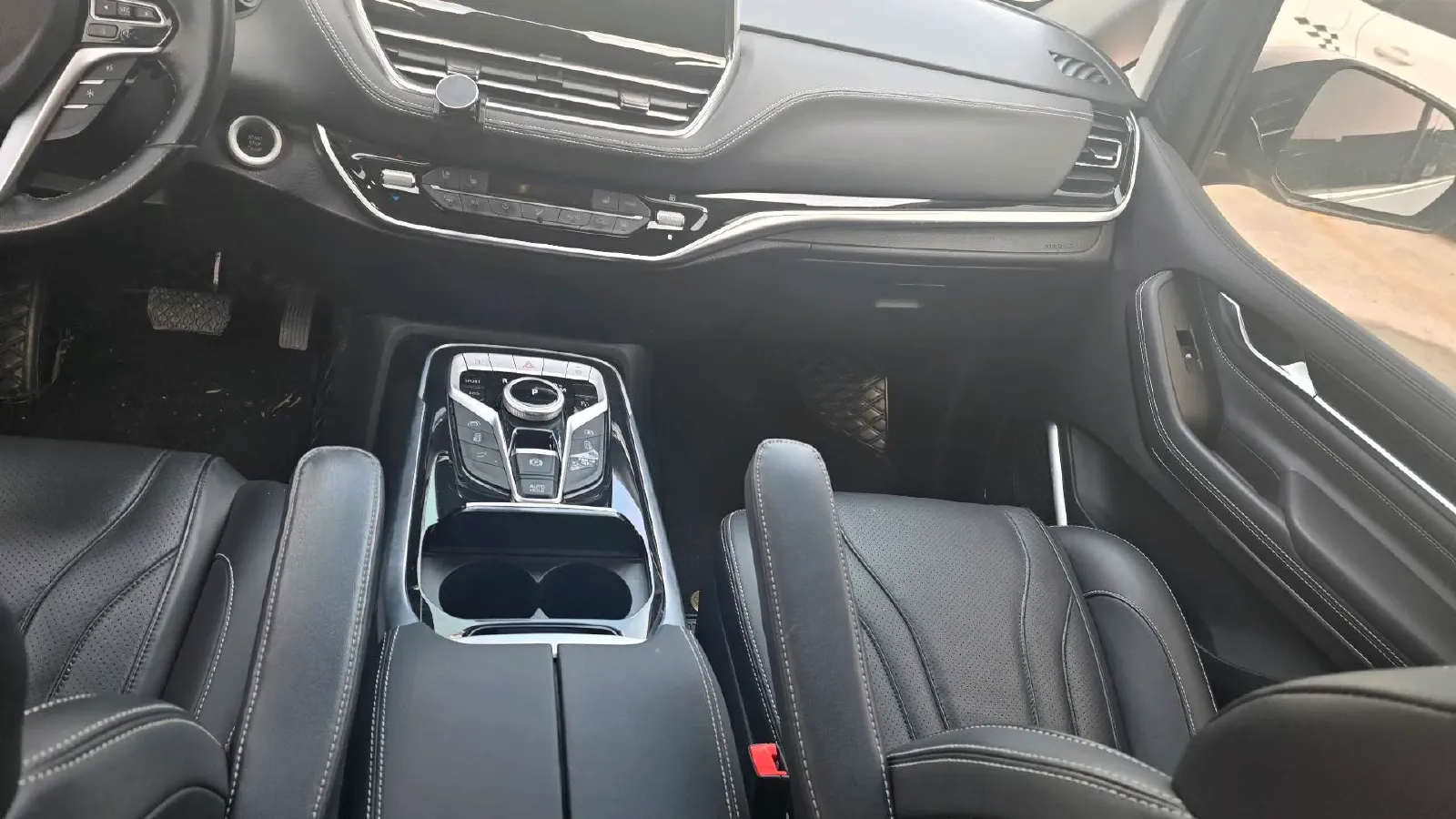 2020 MAXUS G20 2.0T 224HP L4 8AT,autocango,china used car exporter,china ev exporter,chinese used car exporter,chinese used ev exporter