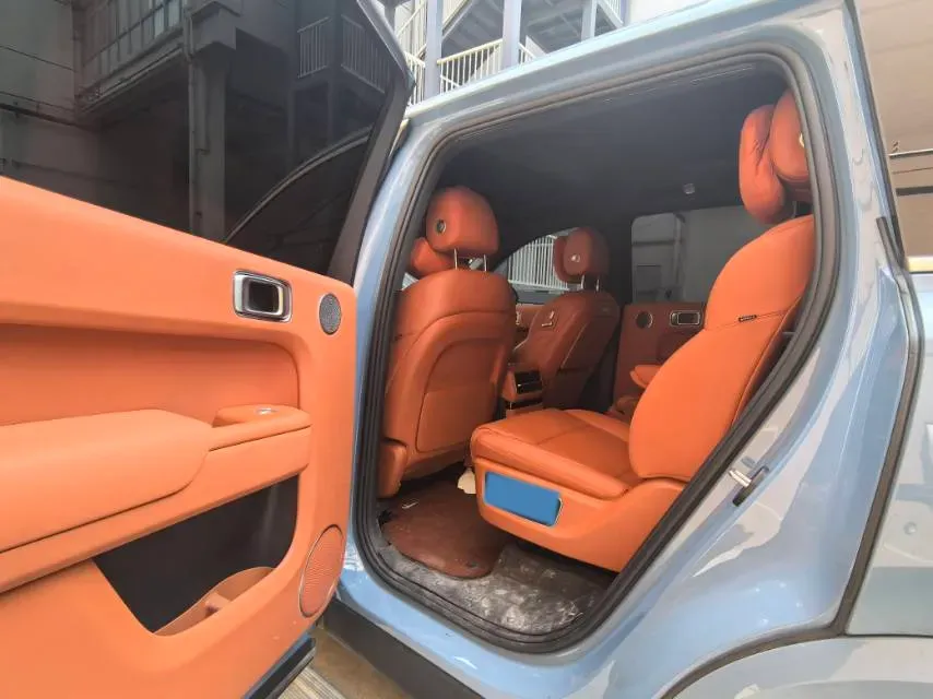 2022 Li L9 Range Extended 154HP REEV 42.6KWH,autocango,china used car exporter,china ev exporter,chinese used car exporter,chinese used ev exporter