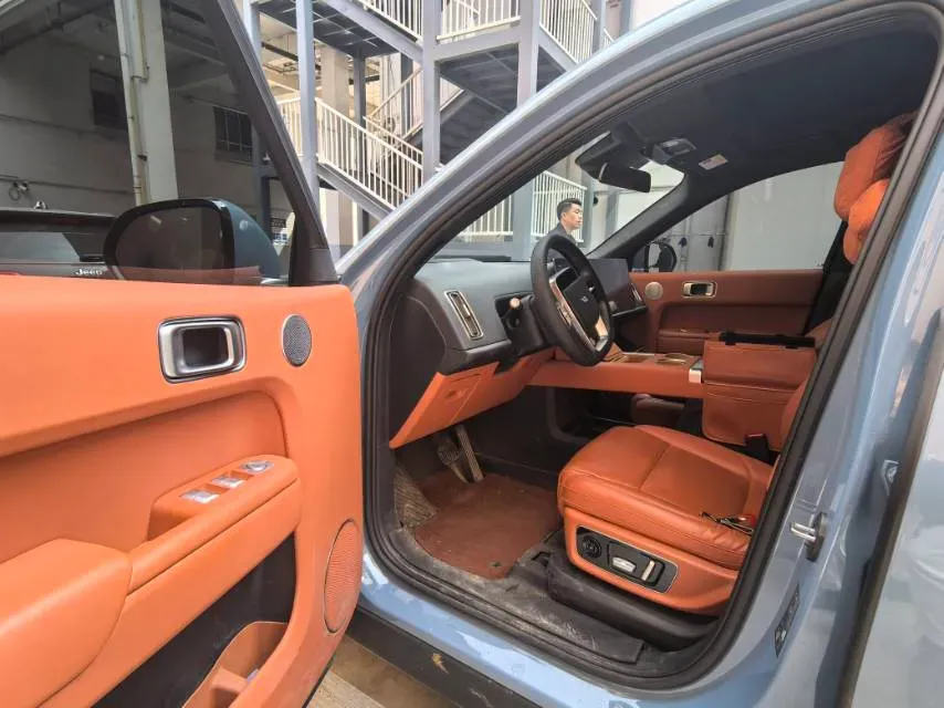 2022 Li L9 Range Extended 154HP REEV 42.6KWH,autocango,china used car exporter,china ev exporter,chinese used car exporter,chinese used ev exporter