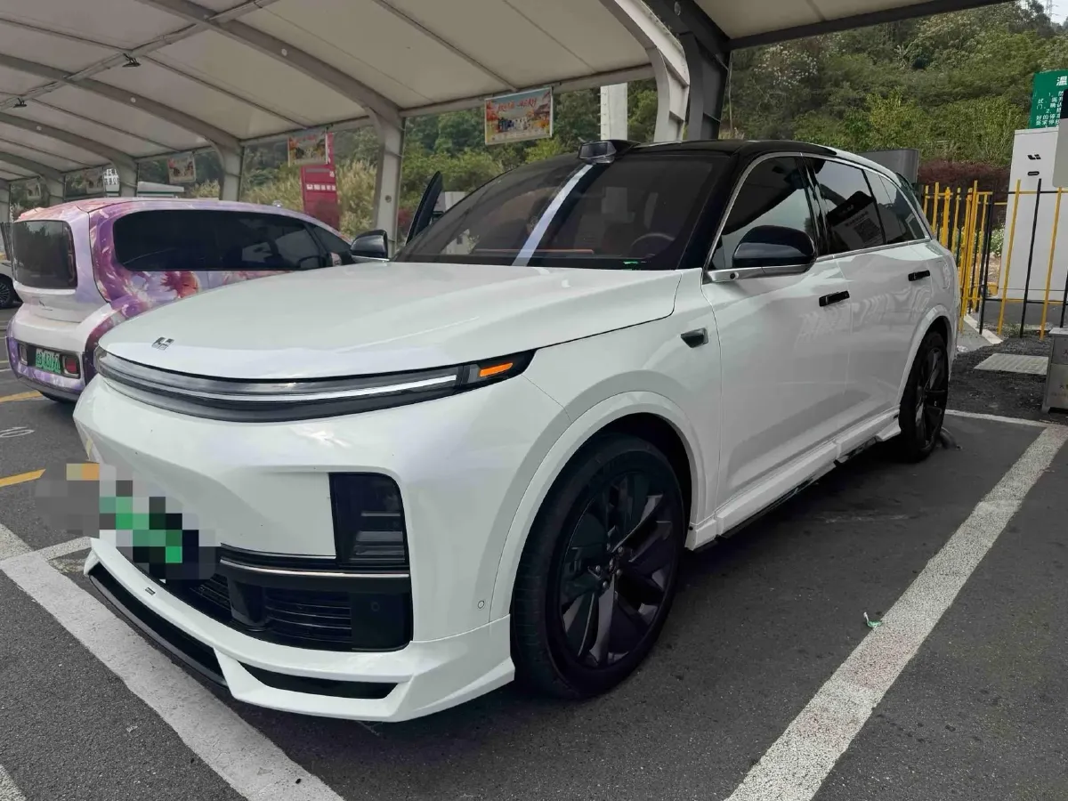 2024 Li L8 Range Extended 154HP REEV 42.8KWH,autocango,china used car exporter,china ev exporter,chinese used car exporter,chinese used ev exporter