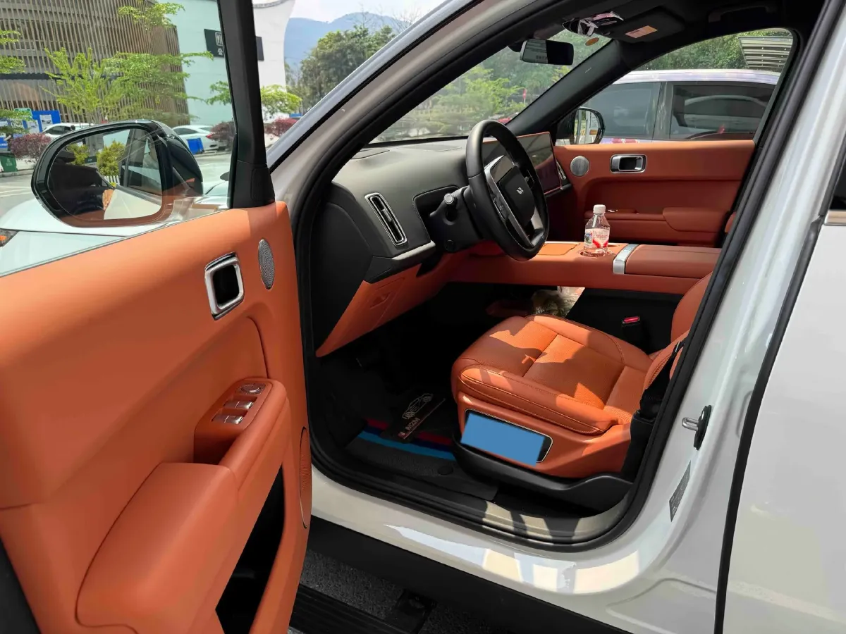 2024 Li L8 Range Extended 154HP REEV 42.8KWH,autocango,china used car exporter,china ev exporter,chinese used car exporter,chinese used ev exporter