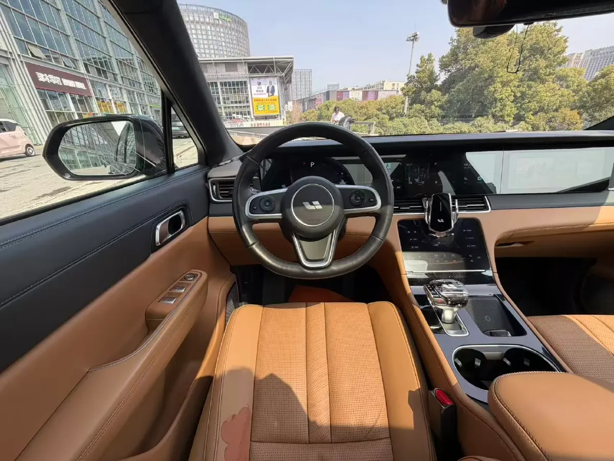 2020 Li ONE Range Extended 131HP REEV 40.5KWH,autocango,china used car exporter,china ev exporter,chinese used car exporter,chinese used ev exporter