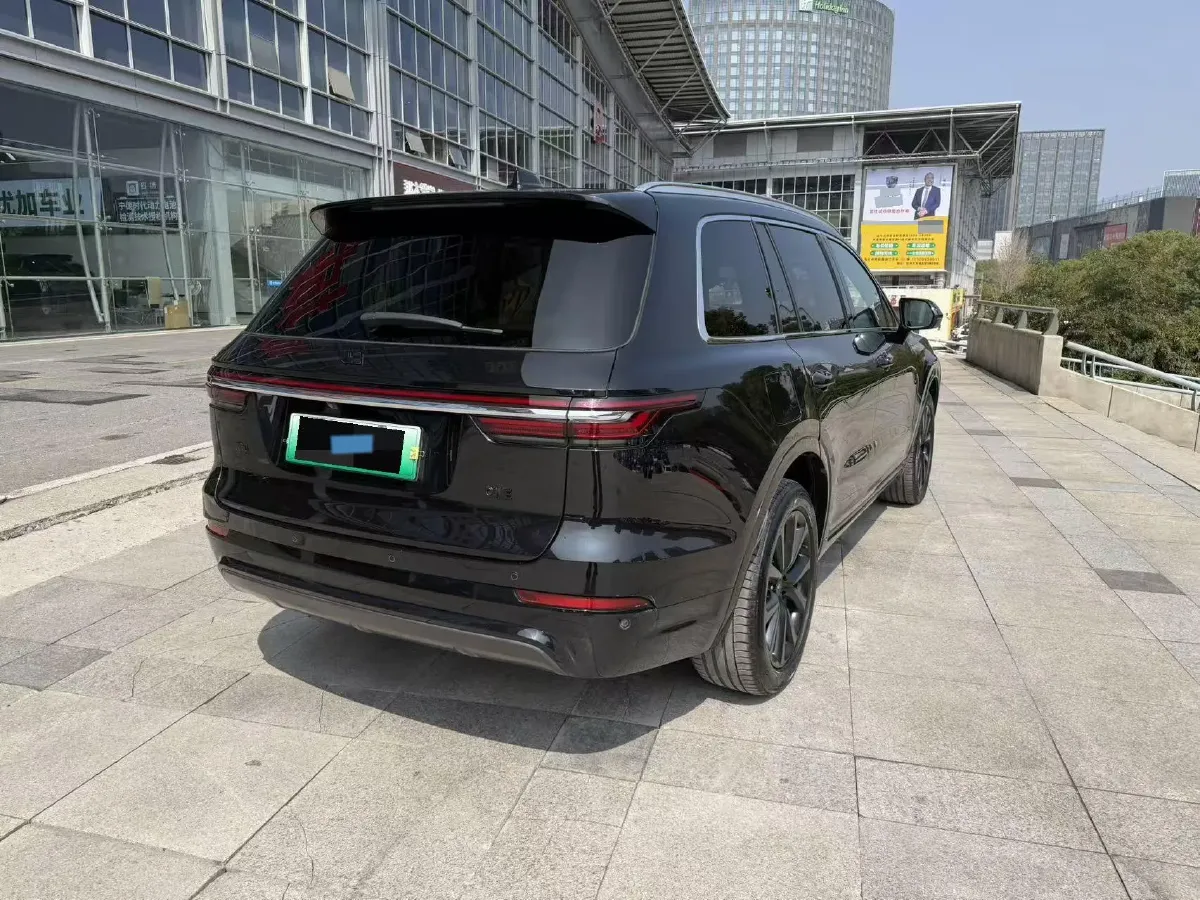 2020 Li ONE Range Extended 131HP REEV 40.5KWH,autocango,china used car exporter,china ev exporter,chinese used car exporter,chinese used ev exporter