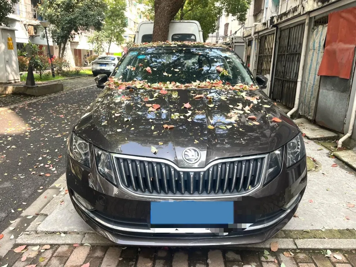 2018 Skoda Octavia 1.6L 110HP L4 6AT,autocango,china used car exporter,china ev exporter,chinese used car exporter,chinese used ev exporter