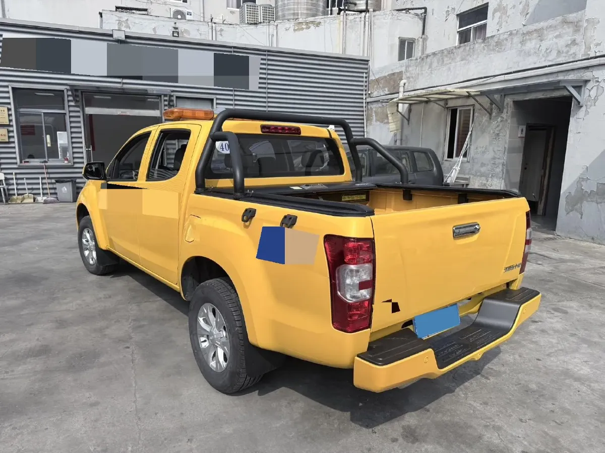2024 Isuzu Jim 2.4L 158HP L4 5MT,autocango,china used car exporter,china ev exporter,chinese used car exporter,chinese used ev exporter