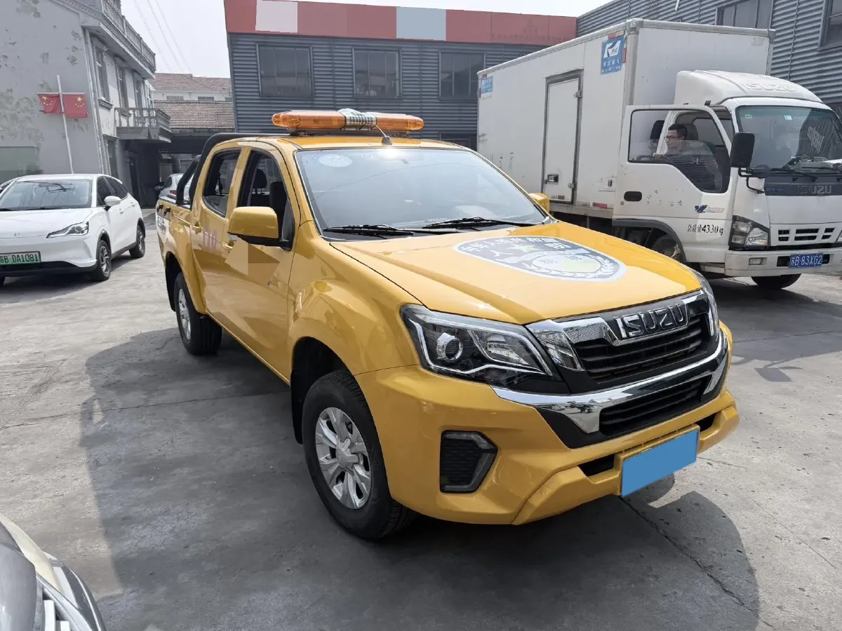 2024 Isuzu Jim 2.4L 158HP L4 5MT,autocango,china used car exporter,china ev exporter,chinese used car exporter,chinese used ev exporter