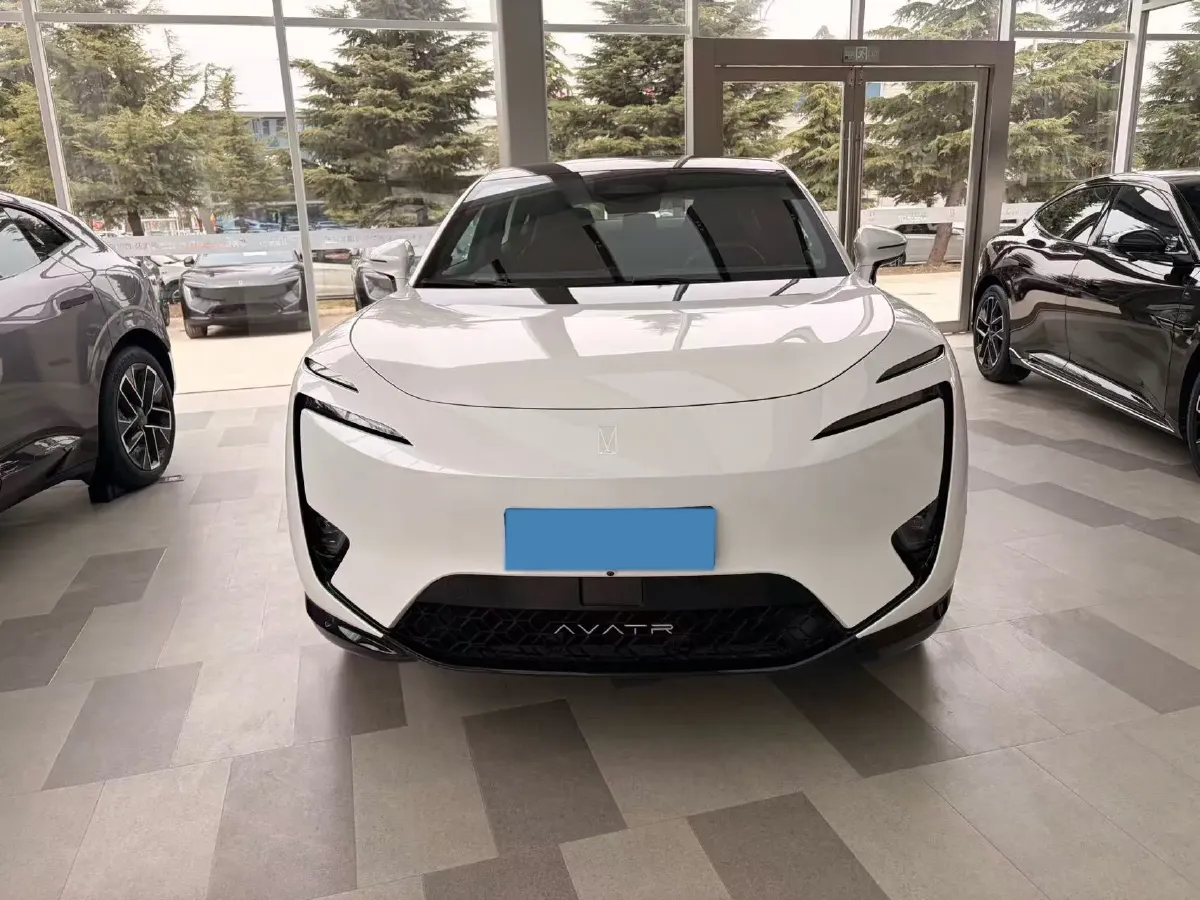 2025 Avatr 11 1.5T 156HP L4 REEV,autocango,china used car exporter,china ev exporter,chinese used car exporter,chinese used ev exporter