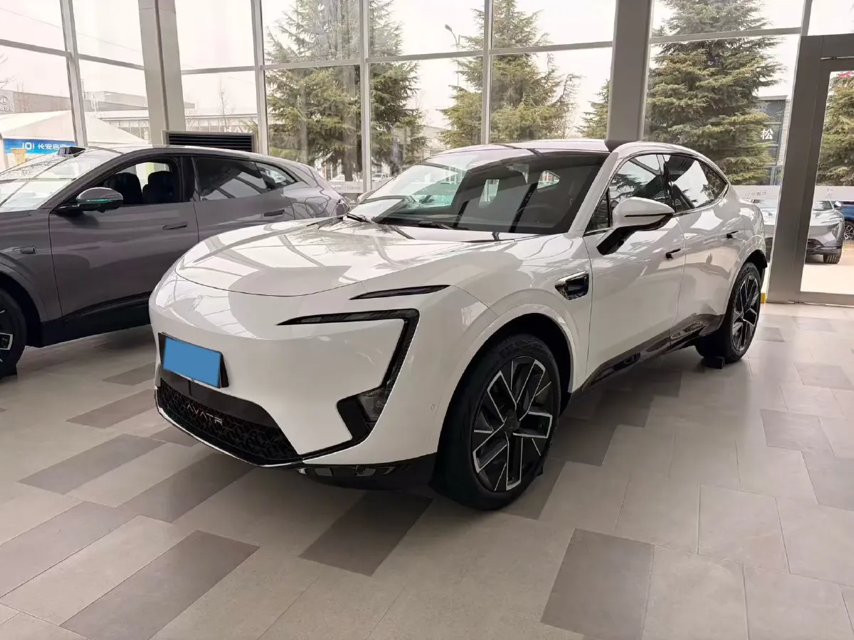 2025 Avatr 11 1.5T 156HP L4 REEV,autocango,china used car exporter,china ev exporter,chinese used car exporter,chinese used ev exporter