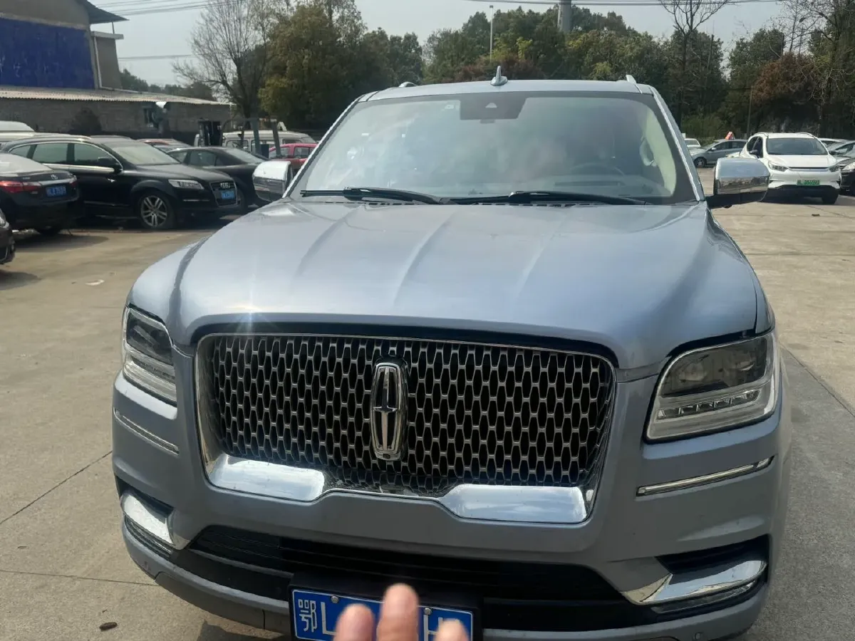 2019 Lincoln Navigator 3.5T 388HP V6 10AT,autocango,china used car exporter,china ev exporter,chinese used car exporter,chinese used ev exporter