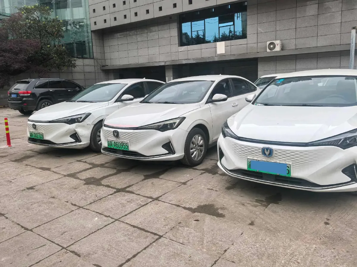 2022 ChangAn Eado BEV 47.78KWH,autocango,china used car exporter,china ev exporter,chinese used car exporter,chinese used ev exporter