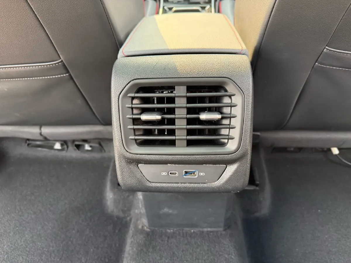 2023 Volkswagen Lamando 1.4T 150HP L4 7DCT,autocango,china used car exporter,china ev exporter,chinese used car exporter,chinese used ev exporter