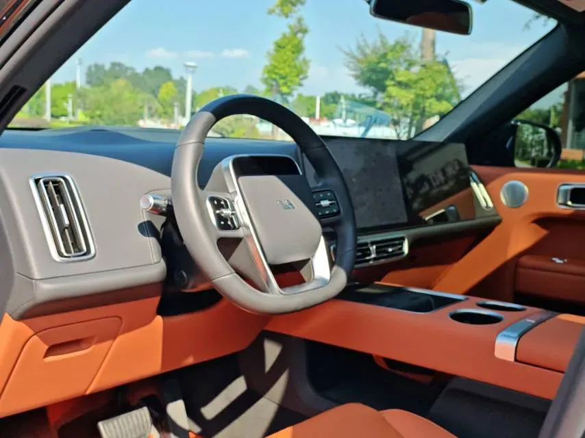 2024 Li L8 Range Extended 154HP REEV 42.8KWH,autocango,china used car exporter,china ev exporter,chinese used car exporter,chinese used ev exporter